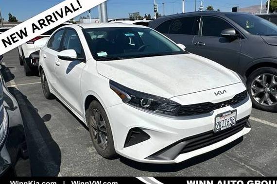 KIA FORTE 2023 3KPF24AD6PE674569 image