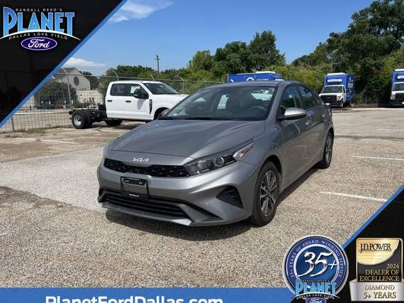 KIA FORTE 2023 3KPF24AD8PE627382 image