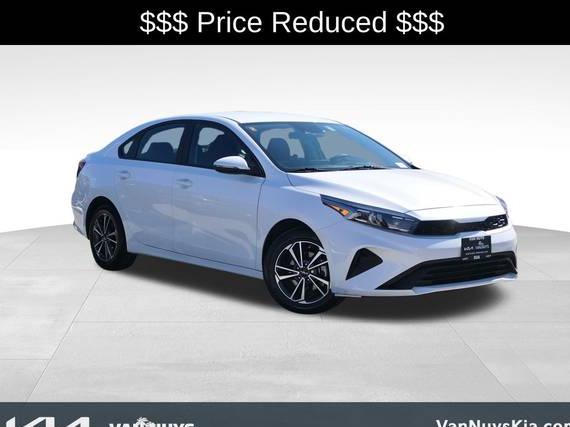 KIA FORTE 2023 3KPF24AD5PE526753 image