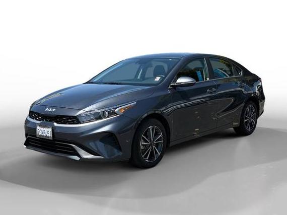 KIA FORTE 2023 3KPF24AD2PE615440 image