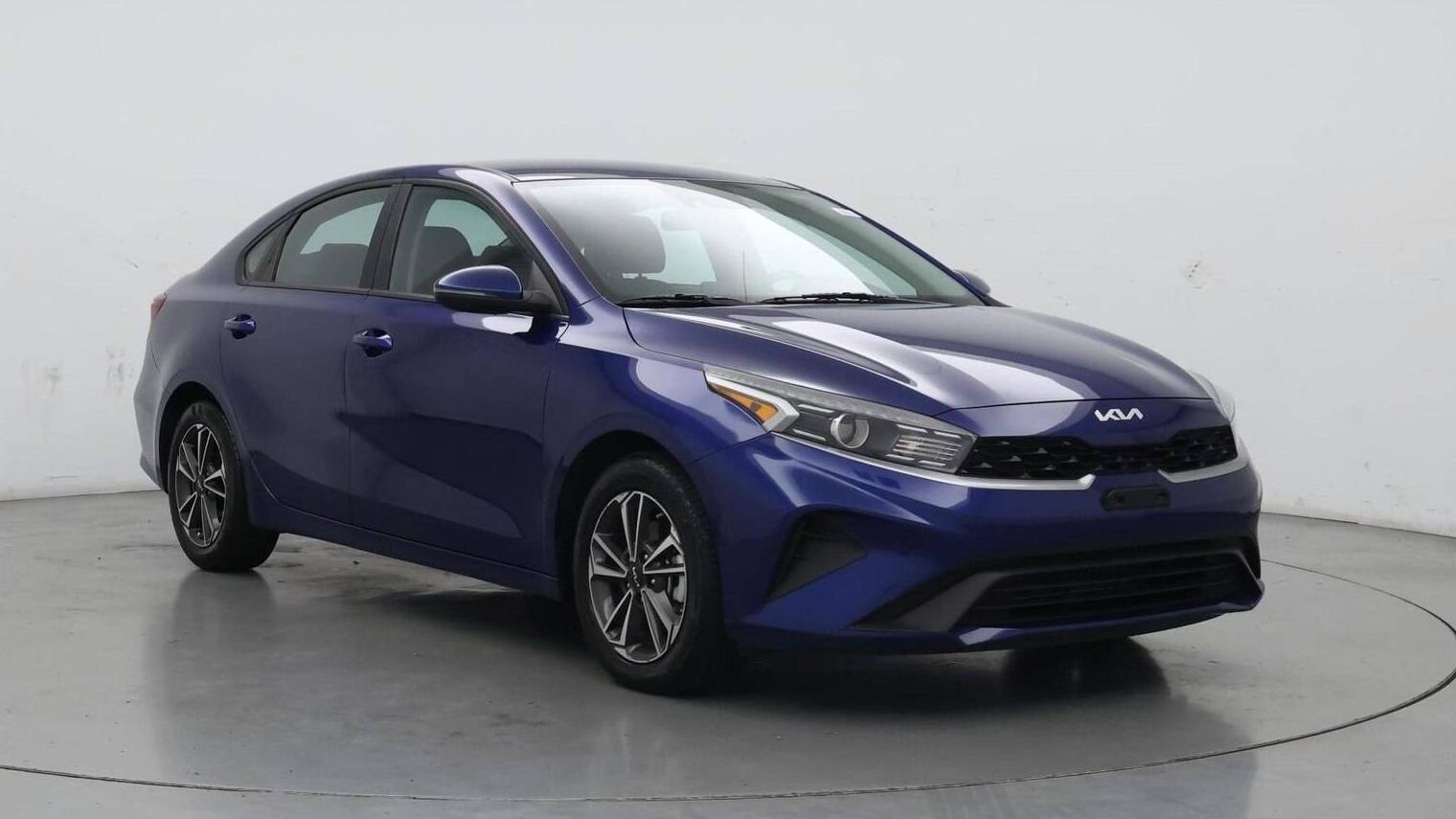 KIA FORTE 2023 3KPF24AD5PE612063 image