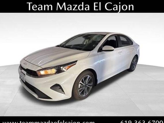 KIA FORTE 2023 3KPF24AD6PE674023 image