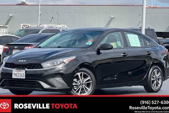 KIA FORTE 2023 3KPF24AD5PE582790 image