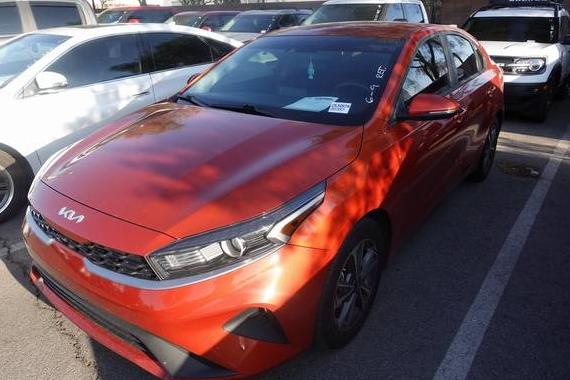 KIA FORTE 2023 3KPF24AD2PE628740 image
