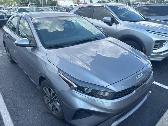 KIA FORTE 2023 3KPF24AD8PE685816 image