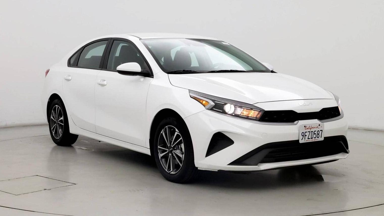 KIA FORTE 2023 3KPF24ADXPE618165 image