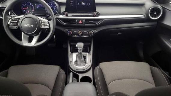 KIA FORTE 2023 3KPF24AD0PE585936 image