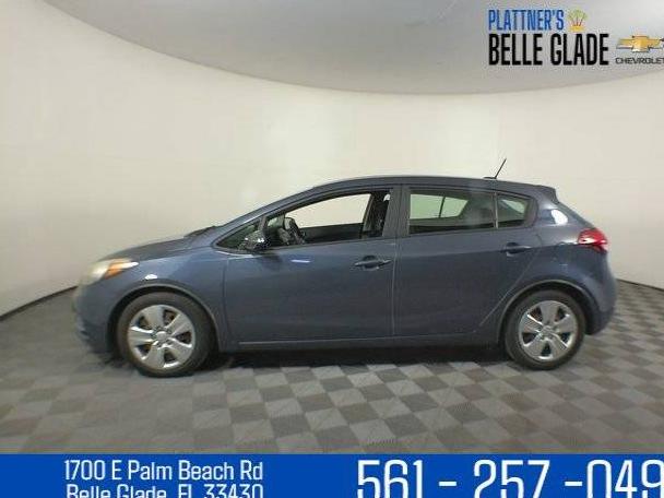 KIA FORTE 2016 KNAFK5A84G5637876 image