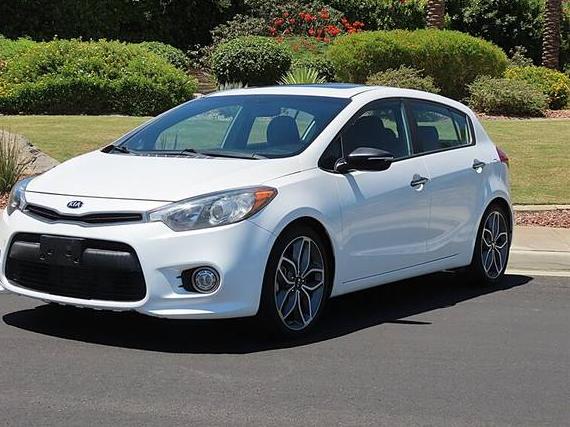 KIA FORTE 2016 KNAFZ5A31G5592881 image