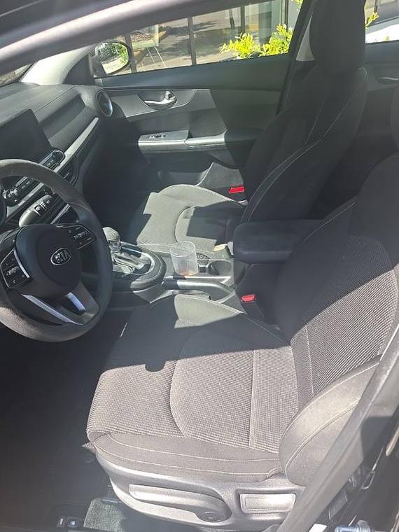 KIA FORTE 2019 3KPF24AD2KE095992 image