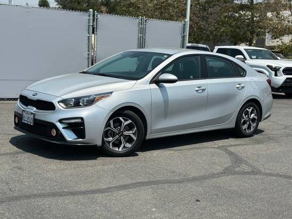 KIA FORTE 2019 3KPF24AD0KE137219 image