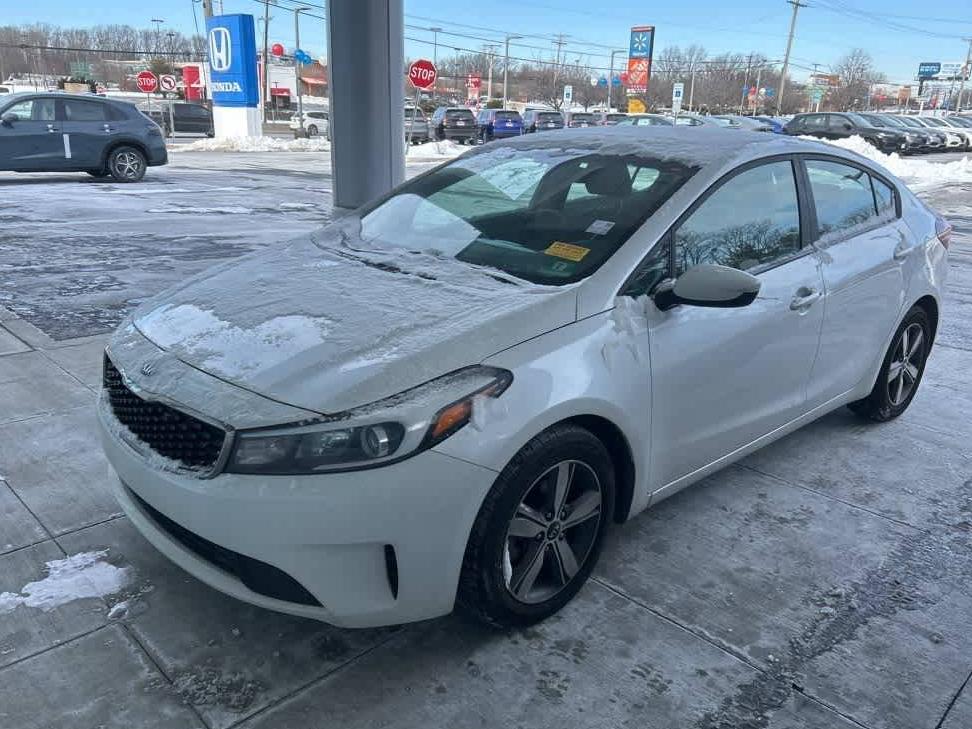 KIA FORTE 2018 3KPFL4A78JE191051 image