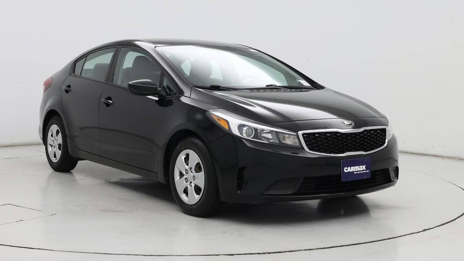 KIA FORTE 2018 3KPFK4A77JE226911 image