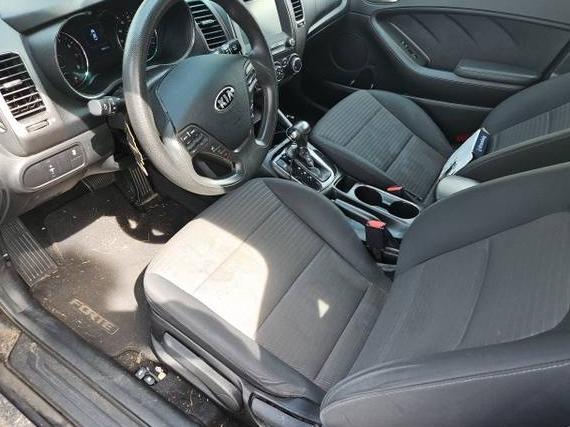 KIA FORTE 2018 3KPFL4A77JE220135 image