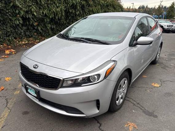 KIA FORTE 2018 3KPFL4A76JE261839 image