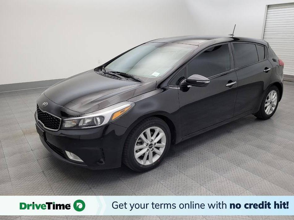 KIA FORTE 2017 KNAFK5A85H5686845 image