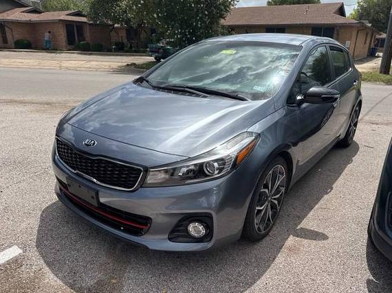 KIA FORTE 2017 3KPFN5A3XHE151108 image