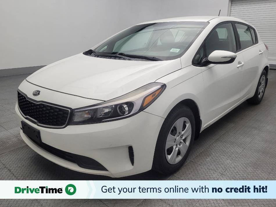 KIA FORTE 2017 KNAFK5A85H5684867 image