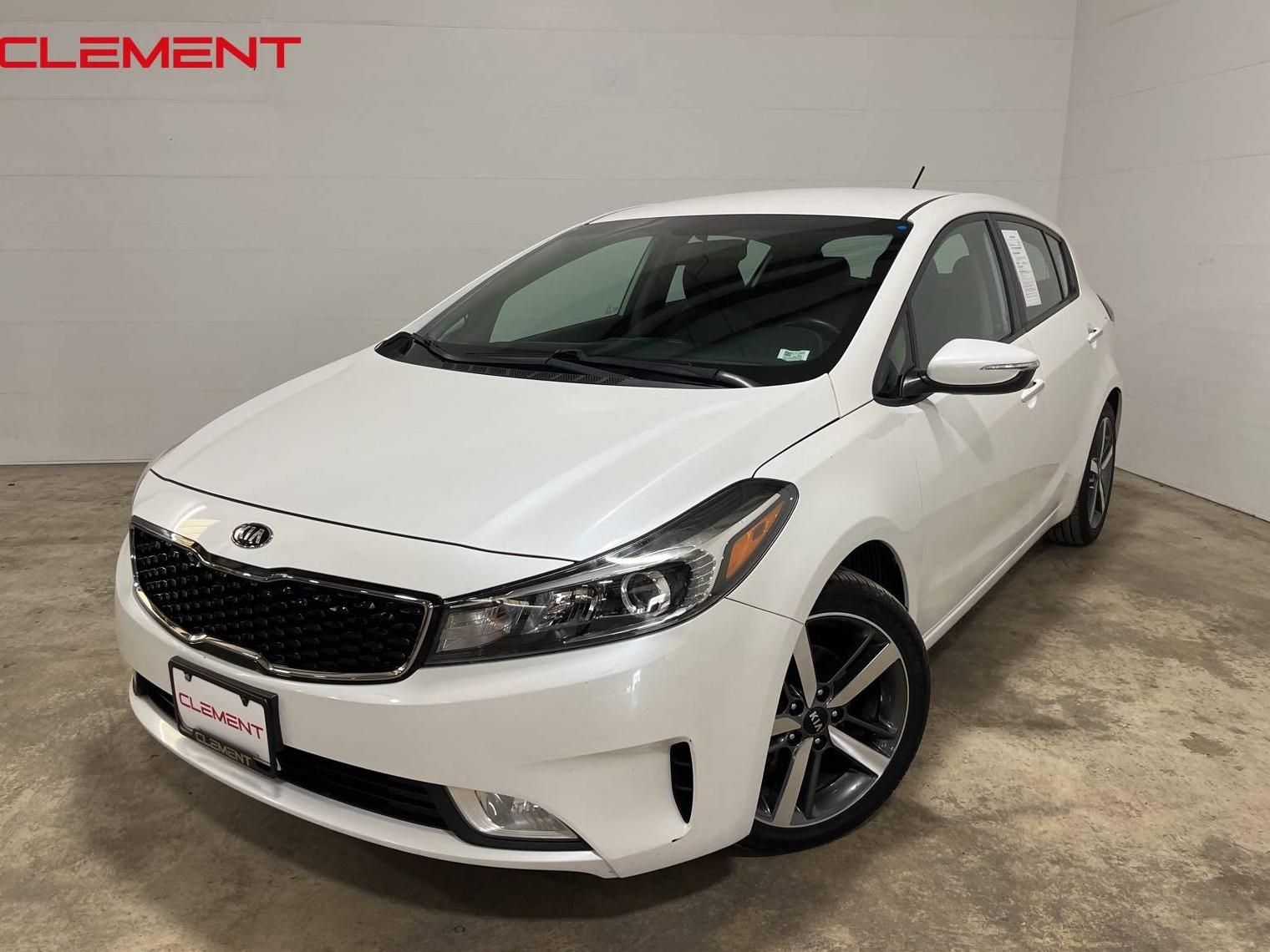 KIA FORTE 2017 KNAFX5A80H5727092 image