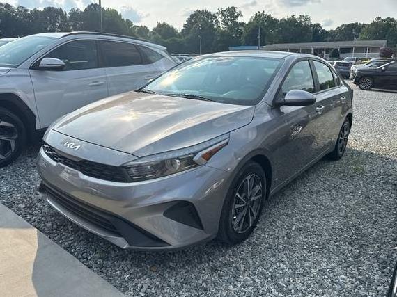 KIA FORTE 2024 3KPF24AD4RE711282 image