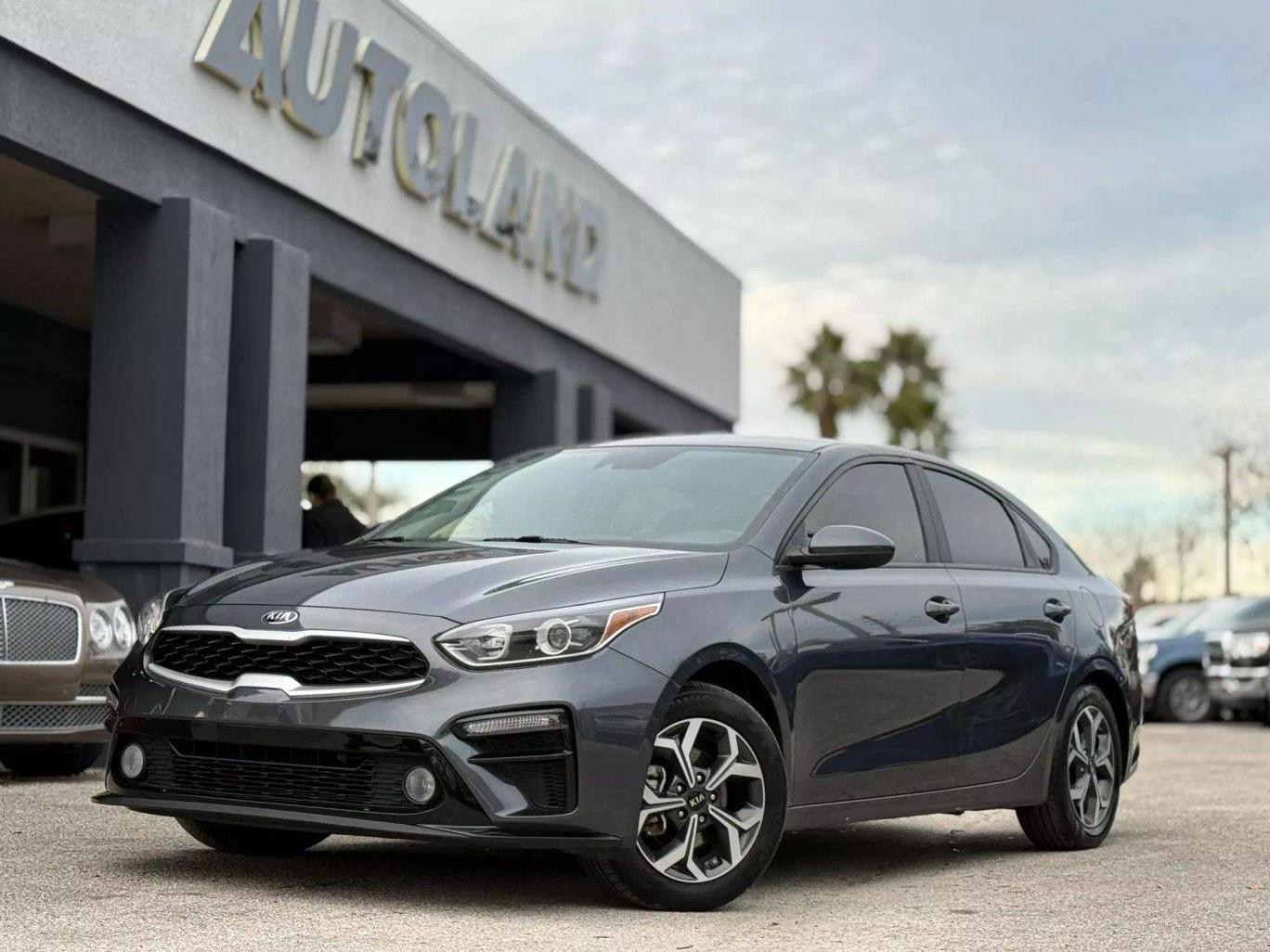 KIA FORTE 2020 3KPF24AD4LE214983 image