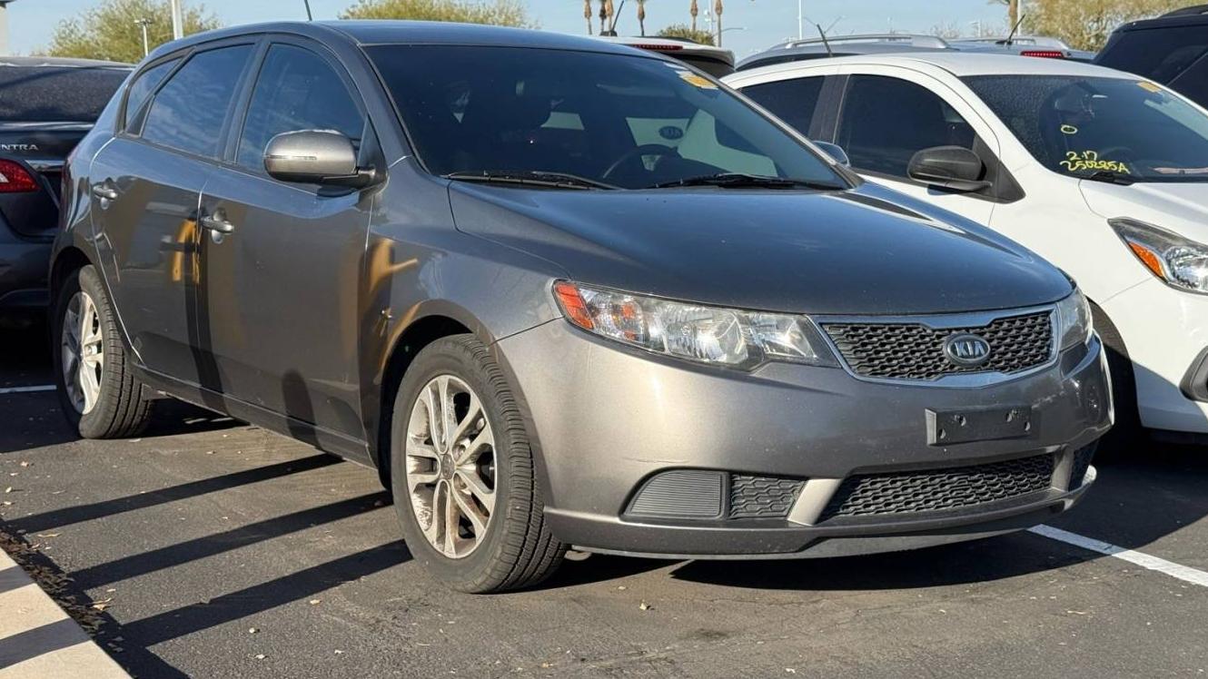 KIA FORTE 2011 KNAFU5A25B5398983 image