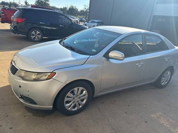 KIA FORTE 2011 KNAFU4A24B5449190 image