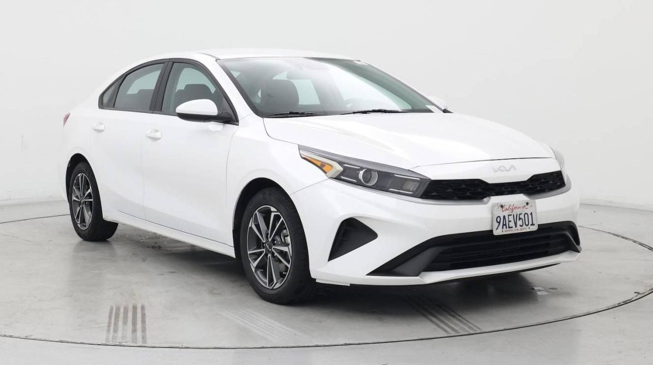 KIA FORTE 2022 3KPF24AD4NE456918 image