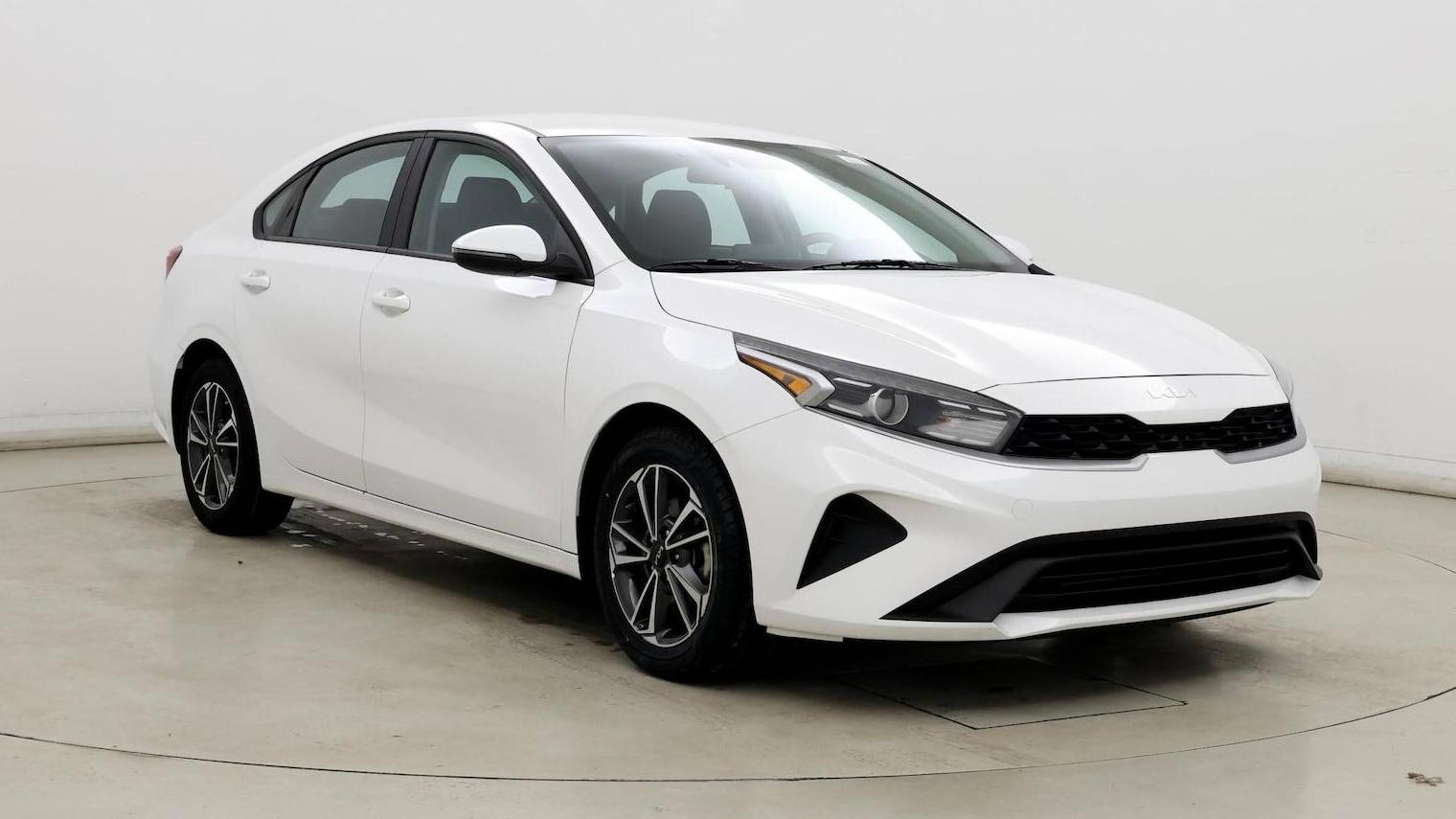 KIA FORTE 2022 3KPF24ADXNE425690 image