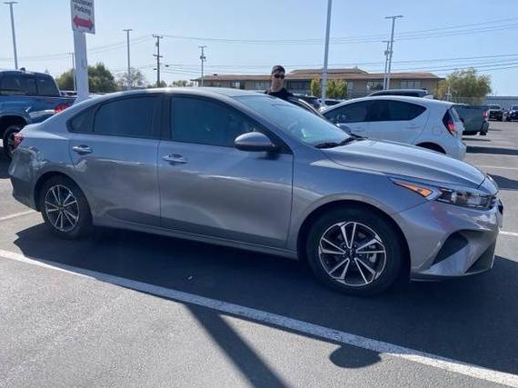 KIA FORTE 2022 3KPF24AD9NE501383 image