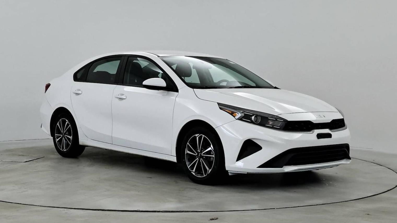 KIA FORTE 2022 3KPF24AD1NE424539 image