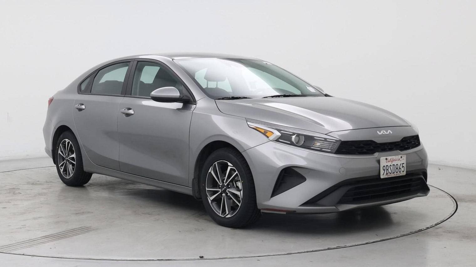 KIA FORTE 2022 3KPF24AD0NE502857 image