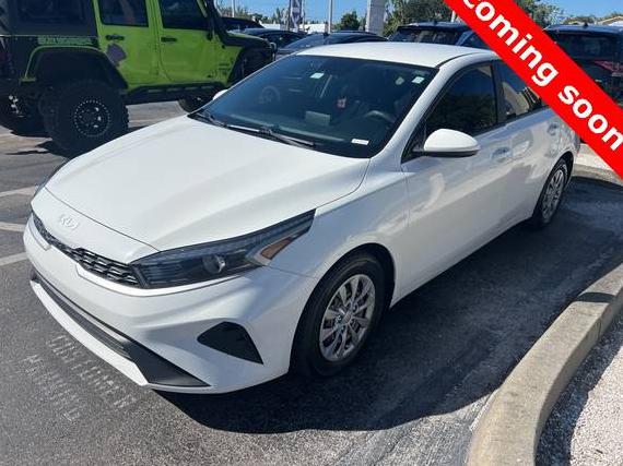 KIA FORTE 2022 3KPF24AD1NE451238 image