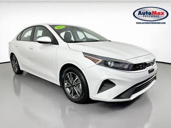 KIA FORTE 2022 3KPF24AD3NE449510 image