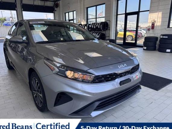 KIA FORTE 2022 3KPF24AD6NE490049 image