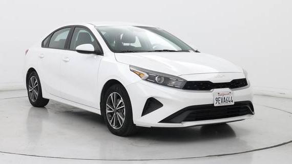 KIA FORTE 2022 3KPF24AD4NE500657 image