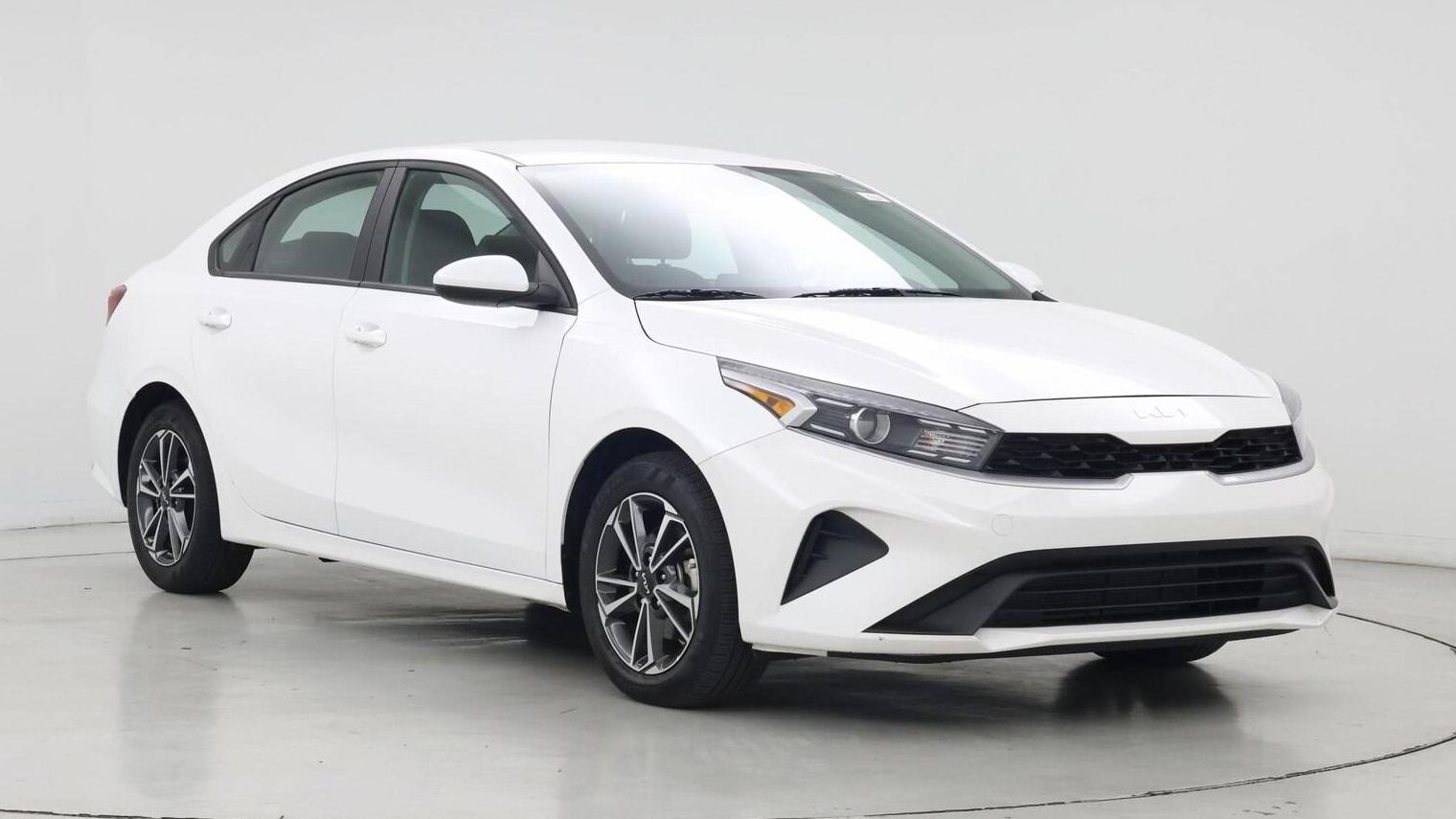 KIA FORTE 2022 3KPF24AD2NE490937 image