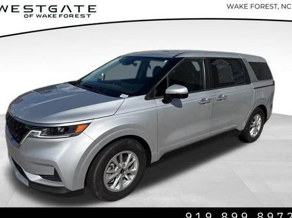 KIA CARNIVAL 2023 KNDNB4H37P6235668 image