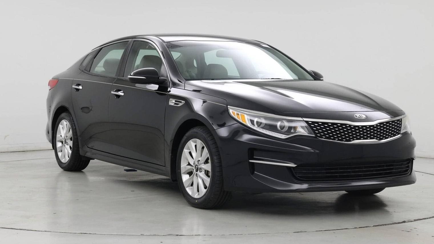 KIA OPTIMA 2016 5XXGU4L39GG075143 image