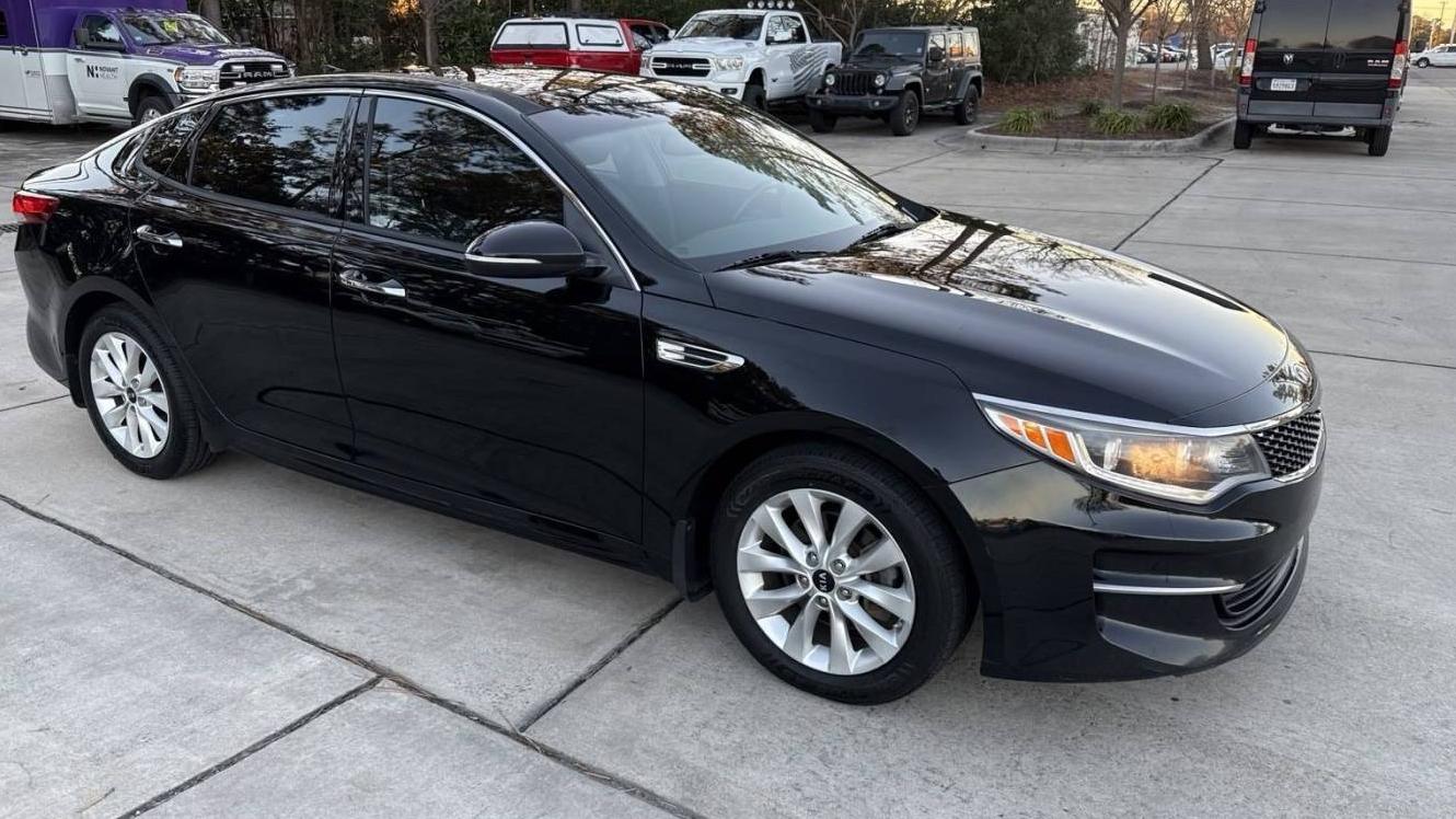 KIA OPTIMA 2016 5XXGU4L36GG112133 image