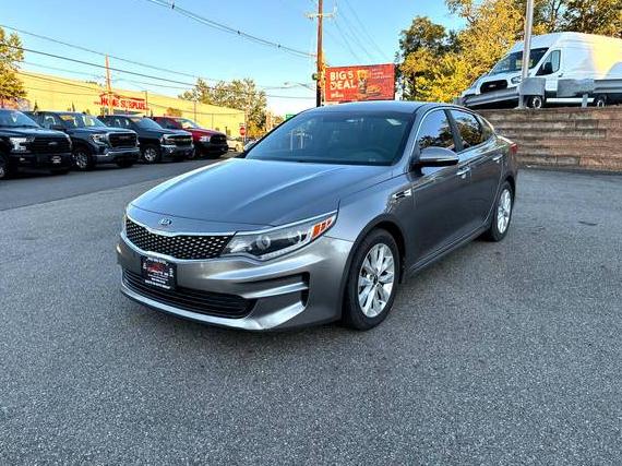 KIA OPTIMA 2016 5XXGU4L39GG016335 image