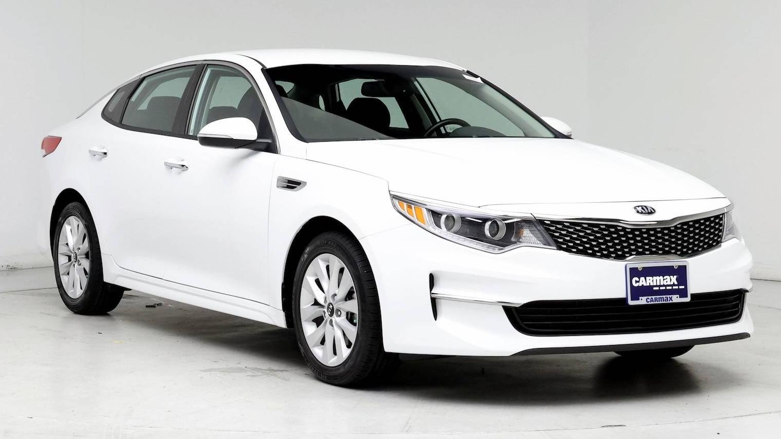 KIA OPTIMA 2016 5XXGU4L30GG118963 image