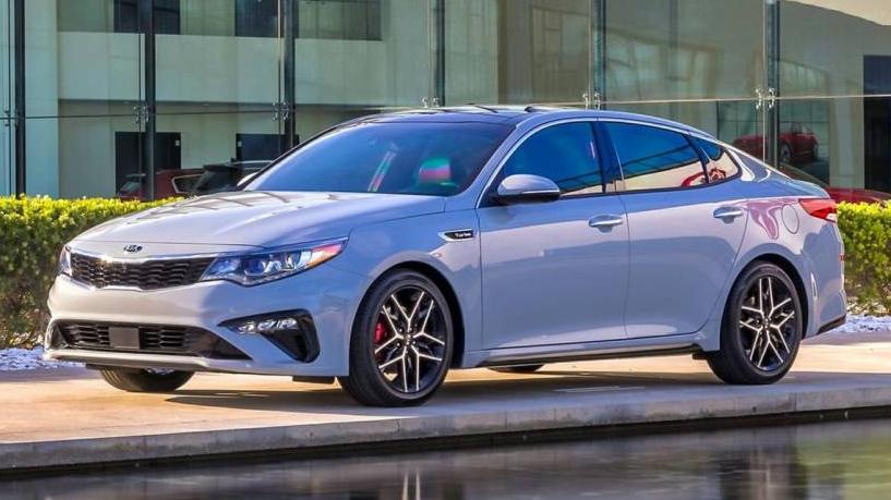 KIA OPTIMA 2019 5XXGT4L32KG315306 image