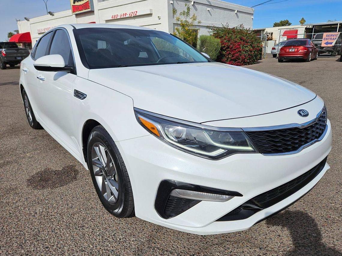 KIA OPTIMA 2019 5XXGT4L36KG364959 image