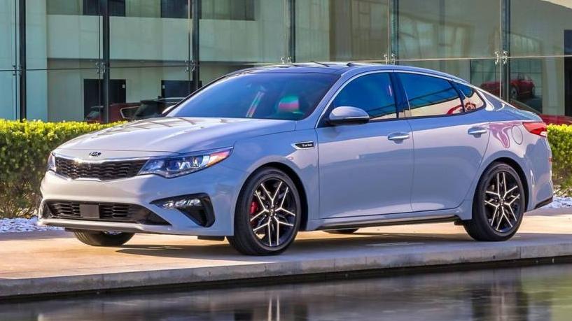 KIA OPTIMA 2019 5XXGT4L33KG297494 image