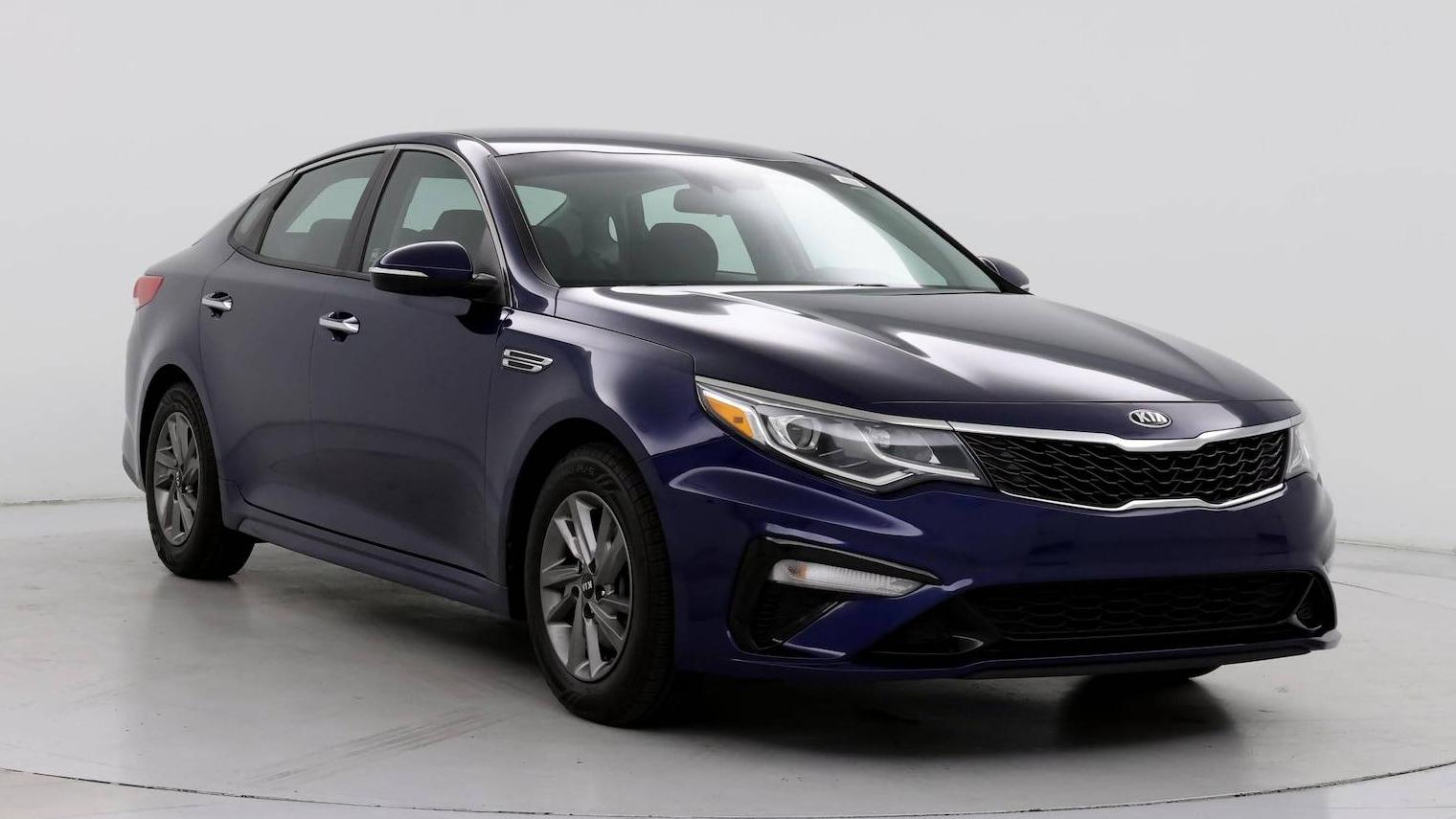 KIA OPTIMA 2019 5XXGT4L35KG361860 image