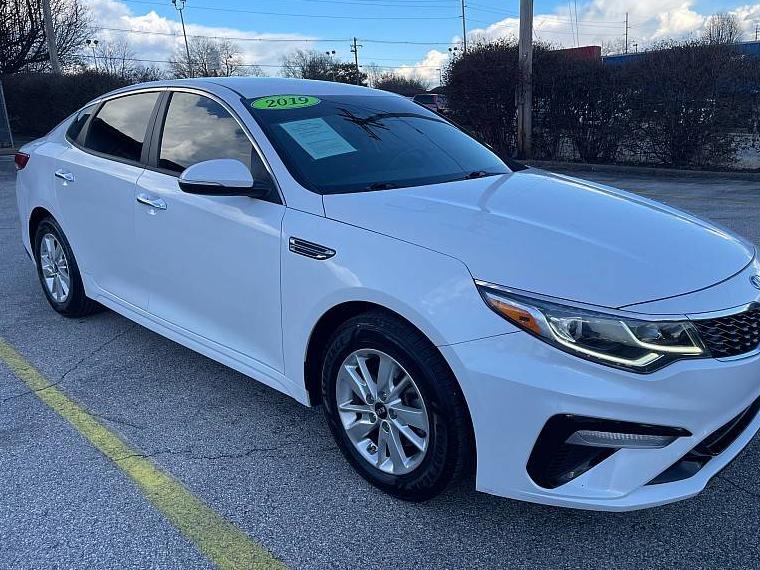 KIA OPTIMA 2019 5XXGT4L31KG278667 image