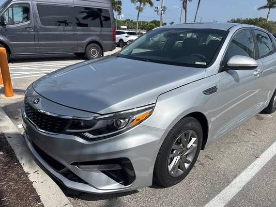 KIA OPTIMA 2019 5XXGT4L33KG296717 image