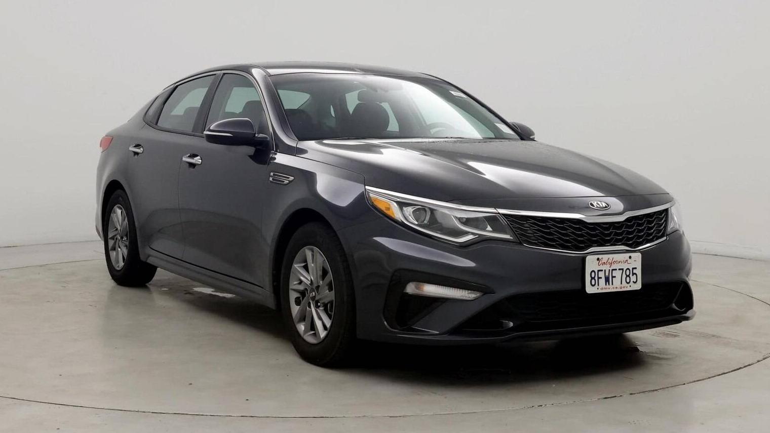 KIA OPTIMA 2019 5XXGT4L31KG277082 image