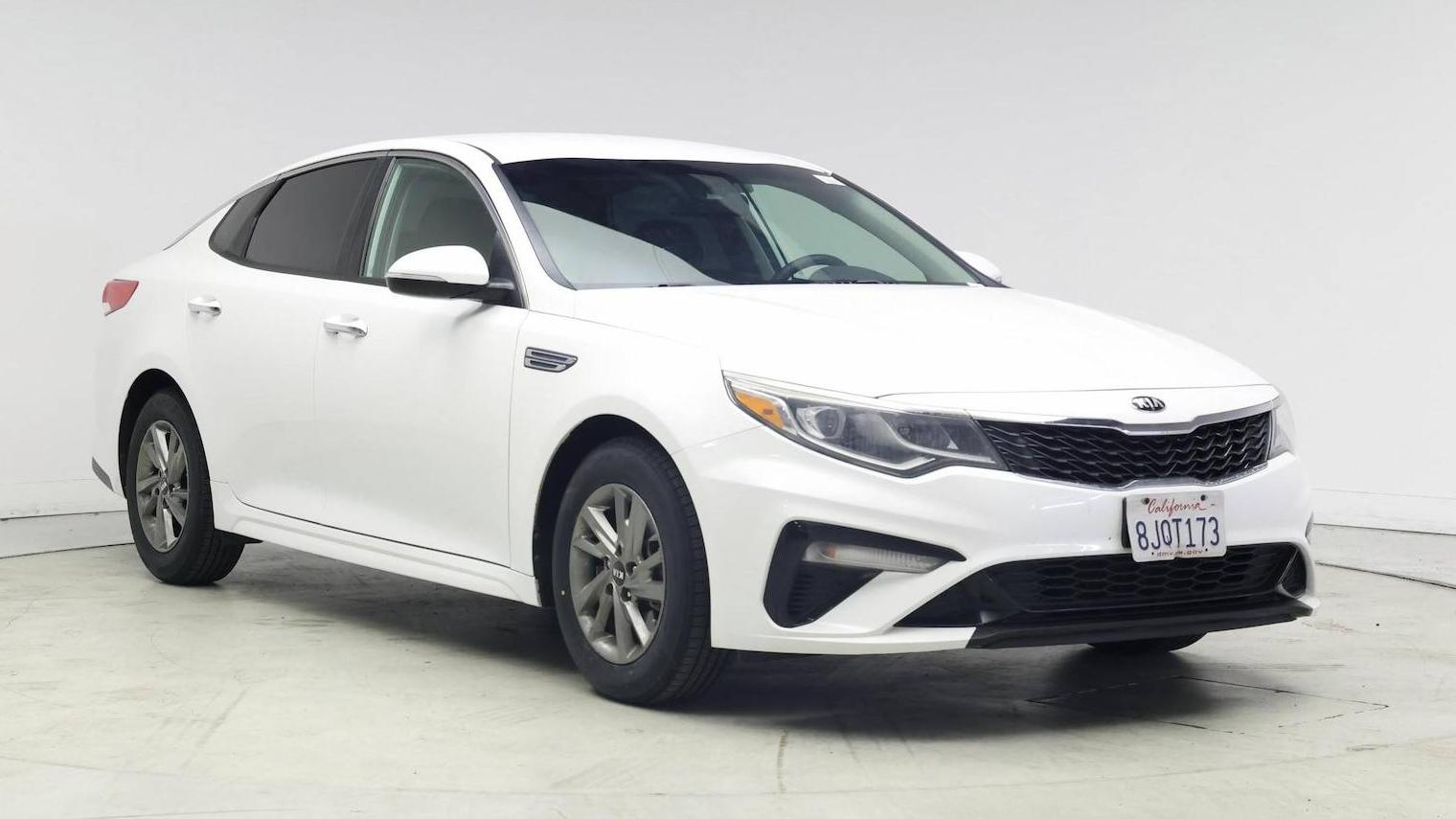 KIA OPTIMA 2019 5XXGT4L39KG320423 image